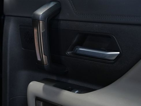 Used 2025 GMC Hummer EV 3X w/ LPO, Sport Package image 31