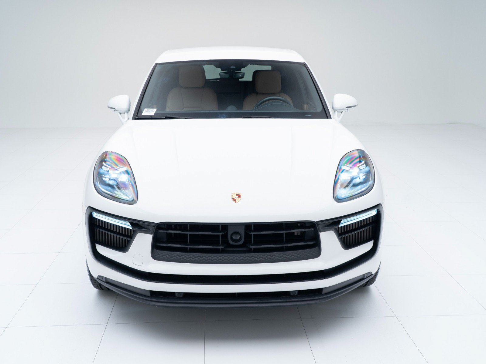 Certified 2023 Porsche Macan S AWD/4WD image 6