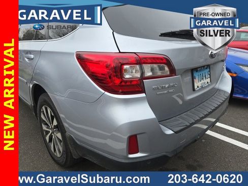 Used 2017 Subaru Outback 3.6R Limited image 17