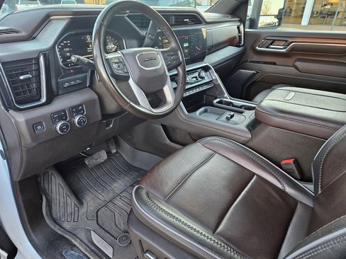 Used 2024 GMC Sierra 2500 Denali w/ Denali Reserve Package image 10