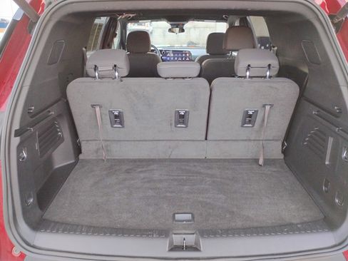 Used 2024 Chevrolet Traverse LT w/ Trailering Package image 20