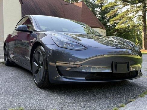 Used 2021 Tesla Model 3 Standard Range Plus RWD image 4