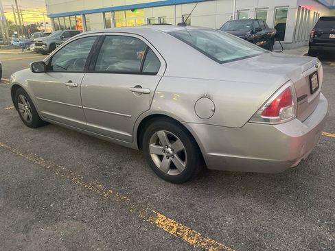 Used 2008 Ford Fusion SE image 3