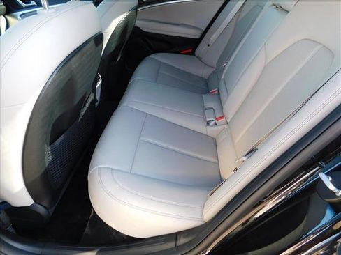Used 2023 Genesis G70 2.0T RWD image 26