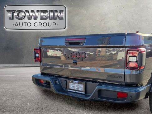 Used 2020 Jeep Gladiator Sport w/ Quick Order Package 24S AWD/4WD image 5
