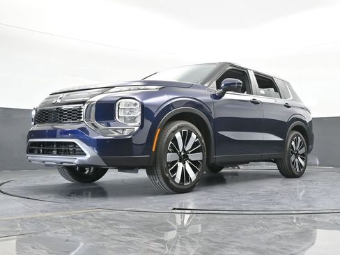 New 2026 Mitsubishi Outlander SE image 67