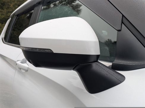 New 2026 Mitsubishi Outlander SE image 11