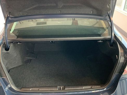 Used 2025 Subaru Legacy Premium AWD/4WD image 9