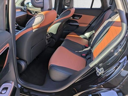 Certified 2025 Mercedes-Benz GLC 300 image 20