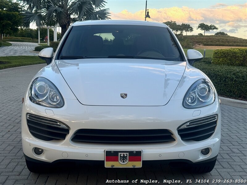 Used 2013 Porsche Cayenne S AWD/4WD image 9