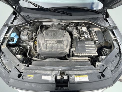 Used 2024 Volkswagen Tiguan SE FWD image 17