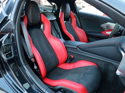 Used 2024 Chevrolet Corvette Stingray Preferred Cpe w/ 2LT image 26