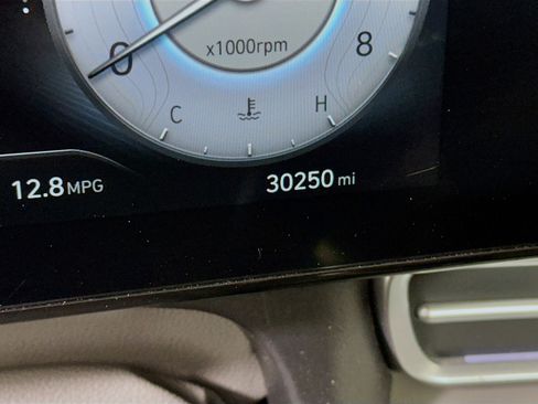 Used 2025 Hyundai Elantra SEL FWD image 19