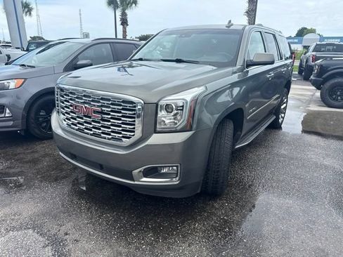 Used 2018 GMC Yukon Denali AWD/4WD image 8