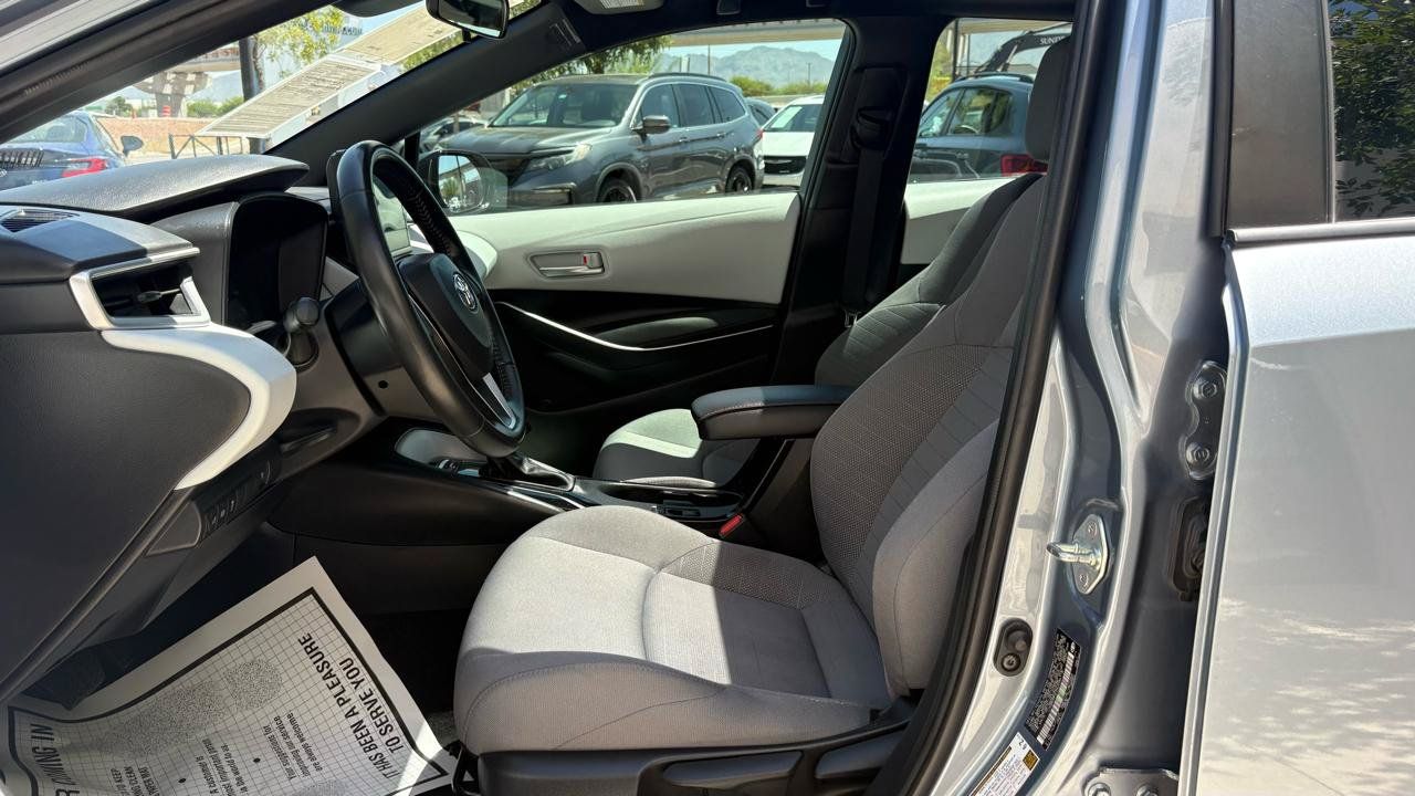 Used 2024 Toyota Corolla SE w/ SE Package FWD image 29