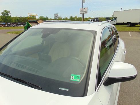 Used 2022 Audi Q5 2.0T Premium Plus w/ Premium Plus Package image 43