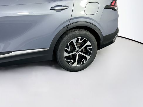 Used 2023 Kia Sportage EX FWD image 30