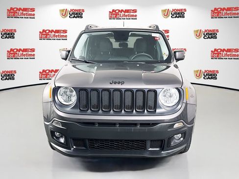 Used 2017 Jeep Renegade Altitude AWD/4WD image 11