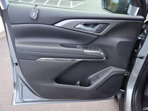 New 2026 Chevrolet Traverse LT w/ Driver Confidence Package image 3