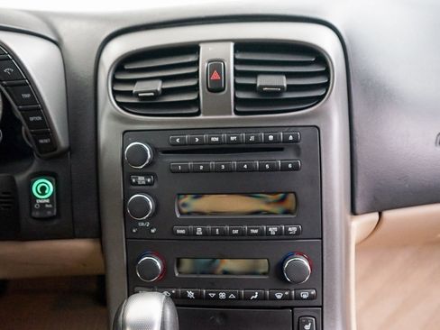 Used 2007 Chevrolet Corvette Coupe w/ Preferred Equipment Group image 19