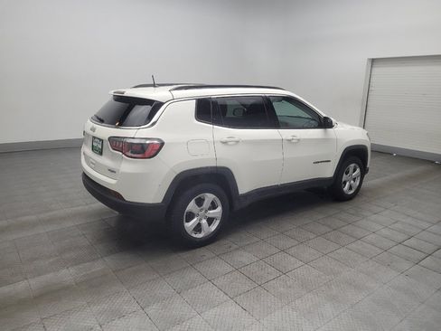Used 2018 Jeep Compass Latitude w/ Cold Weather Group AWD/4WD image 10