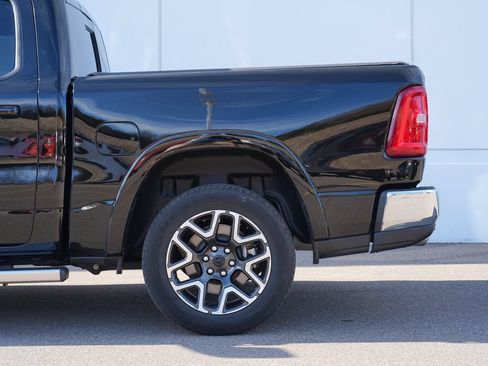 Used 2025 RAM 1500 Laramie AWD/4WD image 12