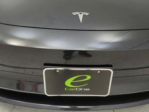 Used 2025 Tesla Model 3 RWD image 39