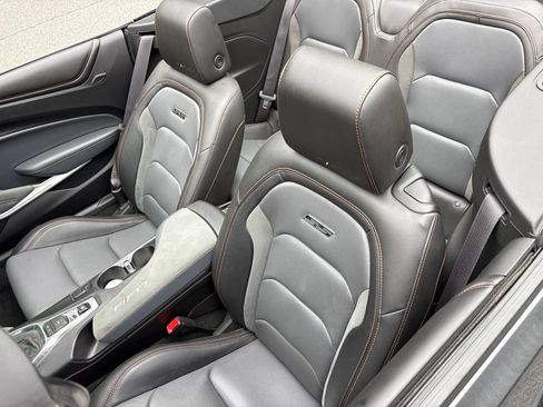Used 2017 Chevrolet Camaro SS RWD image 10