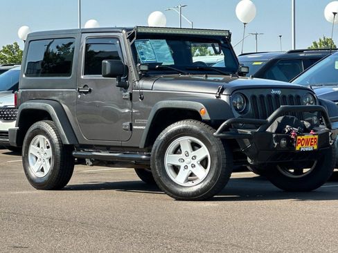 Used 2017 Jeep Wrangler Sport w/ Quick Order Package 24S AWD/4WD image 2