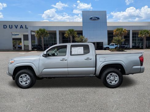 Used 2023 Toyota Tacoma TRD Sport image 6