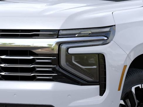 New 2026 Chevrolet Suburban Premier AWD/4WD image 10
