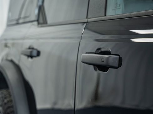 Certified 2025 Ford Bronco Badlands image 19