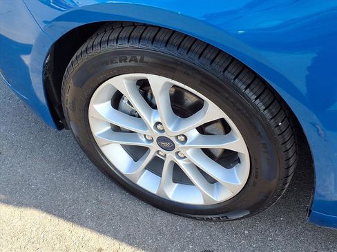 Used 2020 Ford Fusion SE image 26