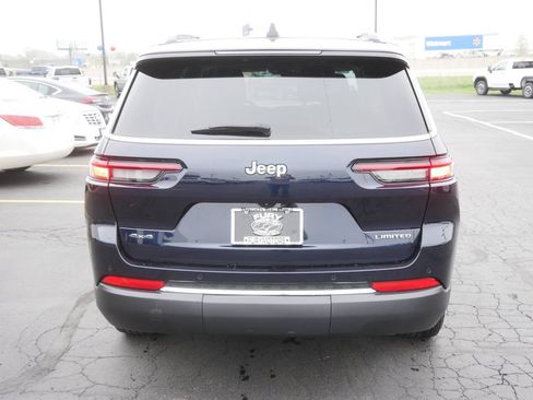 Used 2024 Jeep Grand Cherokee L Limited AWD/4WD image 9
