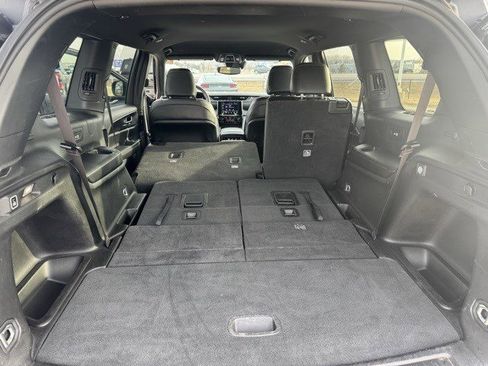 Used 2024 Jeep Grand Cherokee L Laredo image 30