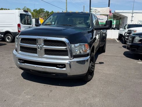 Used 2014 RAM 3500 Tradesman w/ Chrome Appearance Group image 3