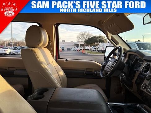 Used 2016 Ford F250 Lariat w/ Lariat Interior Package image 18