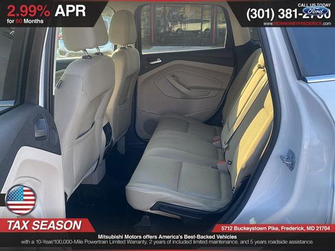 Used 2017 Ford Escape SE w/ Equipment Group 201A image 10