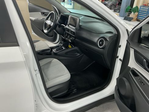 Certified 2022 Hyundai Kona SEL w/ Winter Weather Package FWD image 14