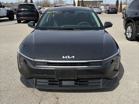 Used 2025 Kia K4 LXS image 16