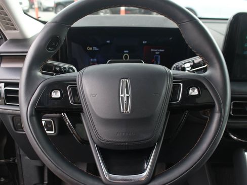 Used 2025 Lincoln Aviator Reserve w/ Equipment Group 201A AWD/4WD image 19