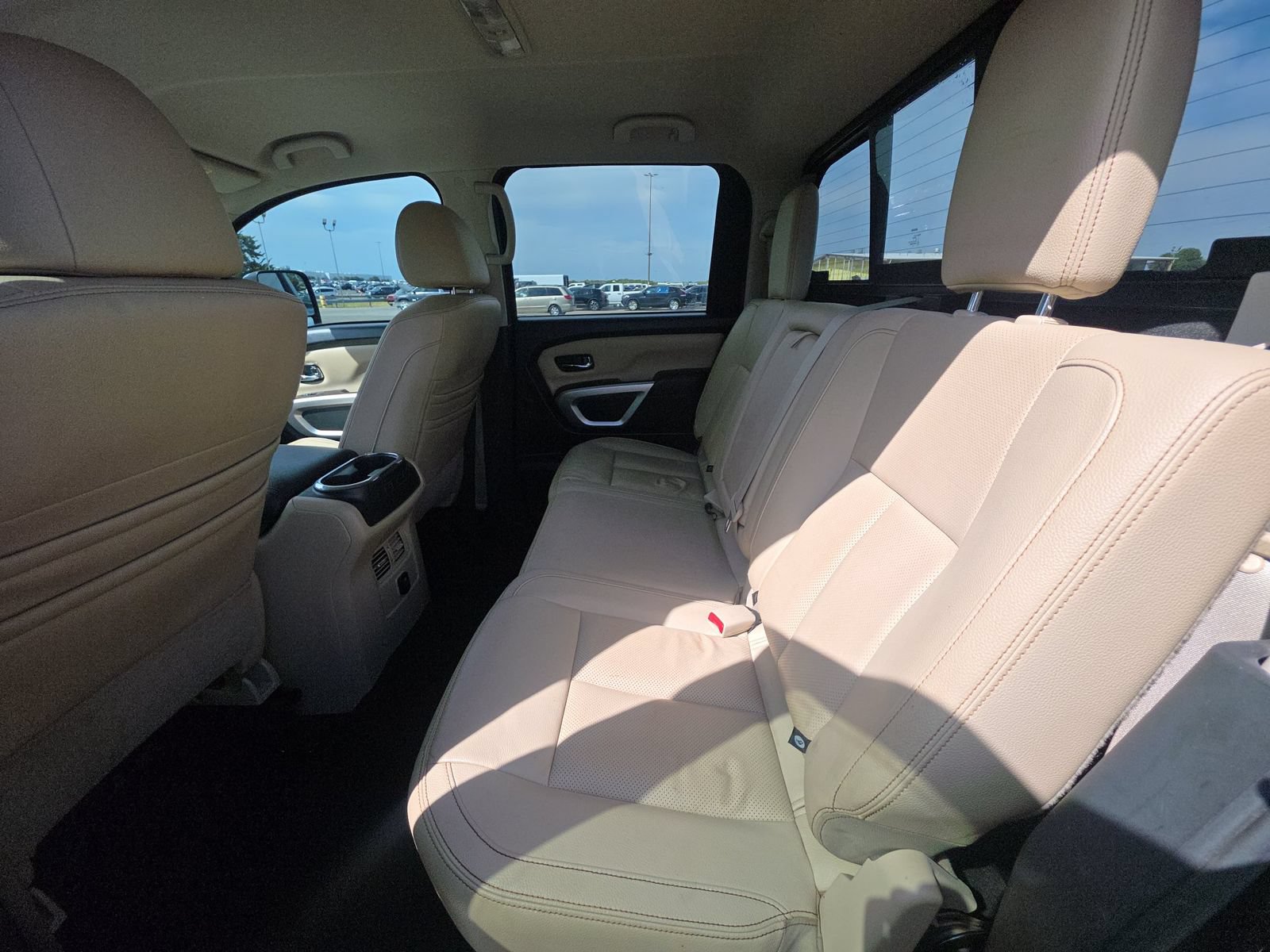Used 2018 Nissan Titan SL w/ Texas Titan Edition AWD/4WD image 10