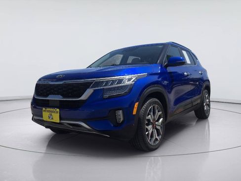 Used 2021 Kia Seltos SX w/ SX Sunroof Package AWD/4WD image 1