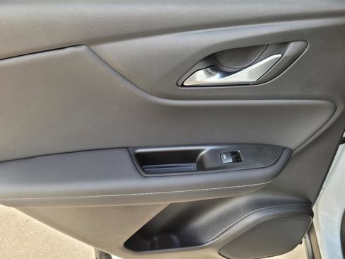 New 2026 Chevrolet Blazer LT image 8