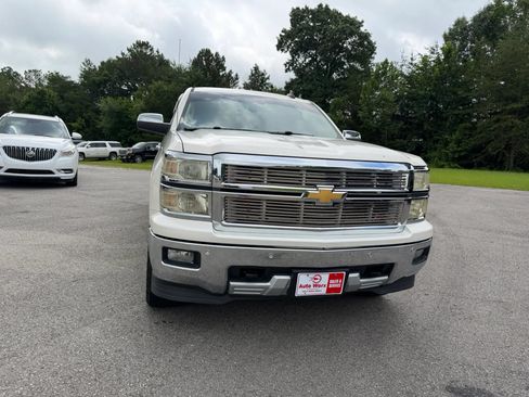 Used 2015 Chevrolet Silverado 1500 LTZ Z71 w/ LTZ Plus Package AWD/4WD image 24