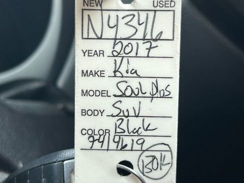 Used 2017 Kia Soul + FWD image 35