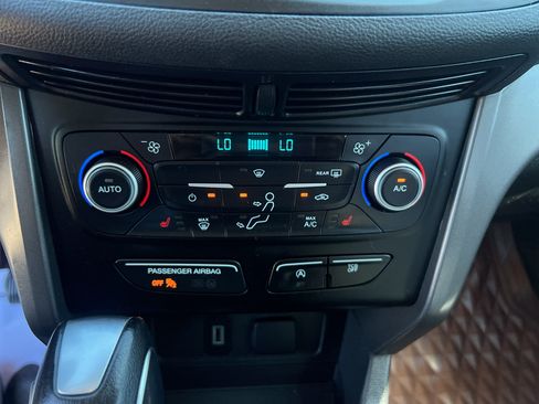 Used 2019 Ford Escape SEL AWD/4WD image 21
