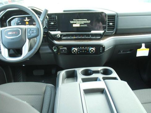 New 2026 GMC Sierra 3500 SLE image 6