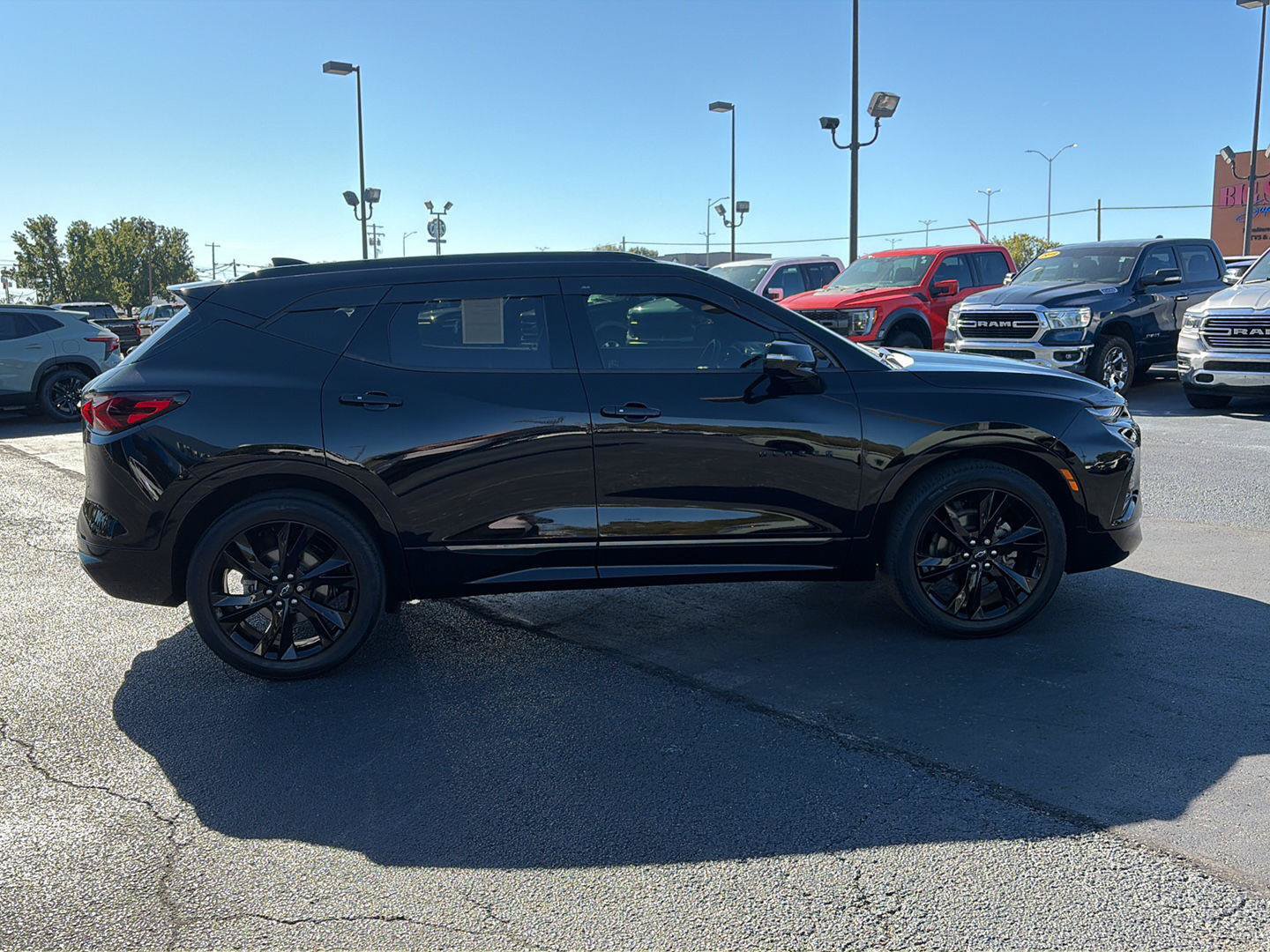 Used 2019 Chevrolet Blazer RS w/ Sun and Wheels Package FWD image 6