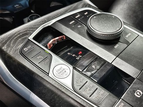 Used 2023 BMW 330i 330i Convenience image 23